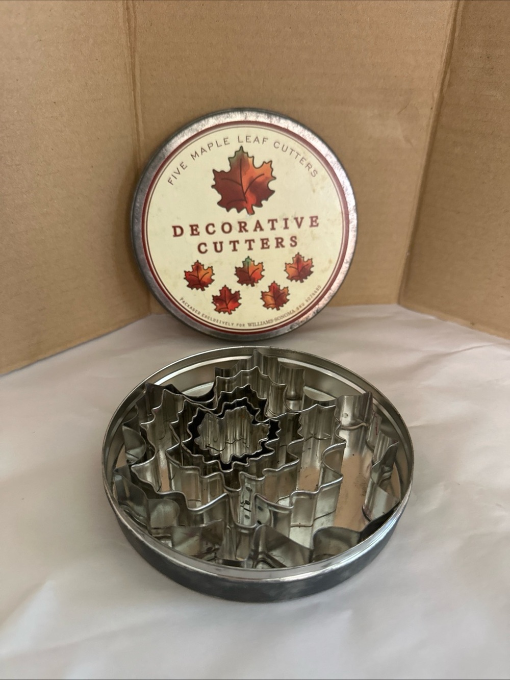 Vintage Sonoma Stainless Steel Maple Leaf Cookie Cutter Set - Silver set of 5